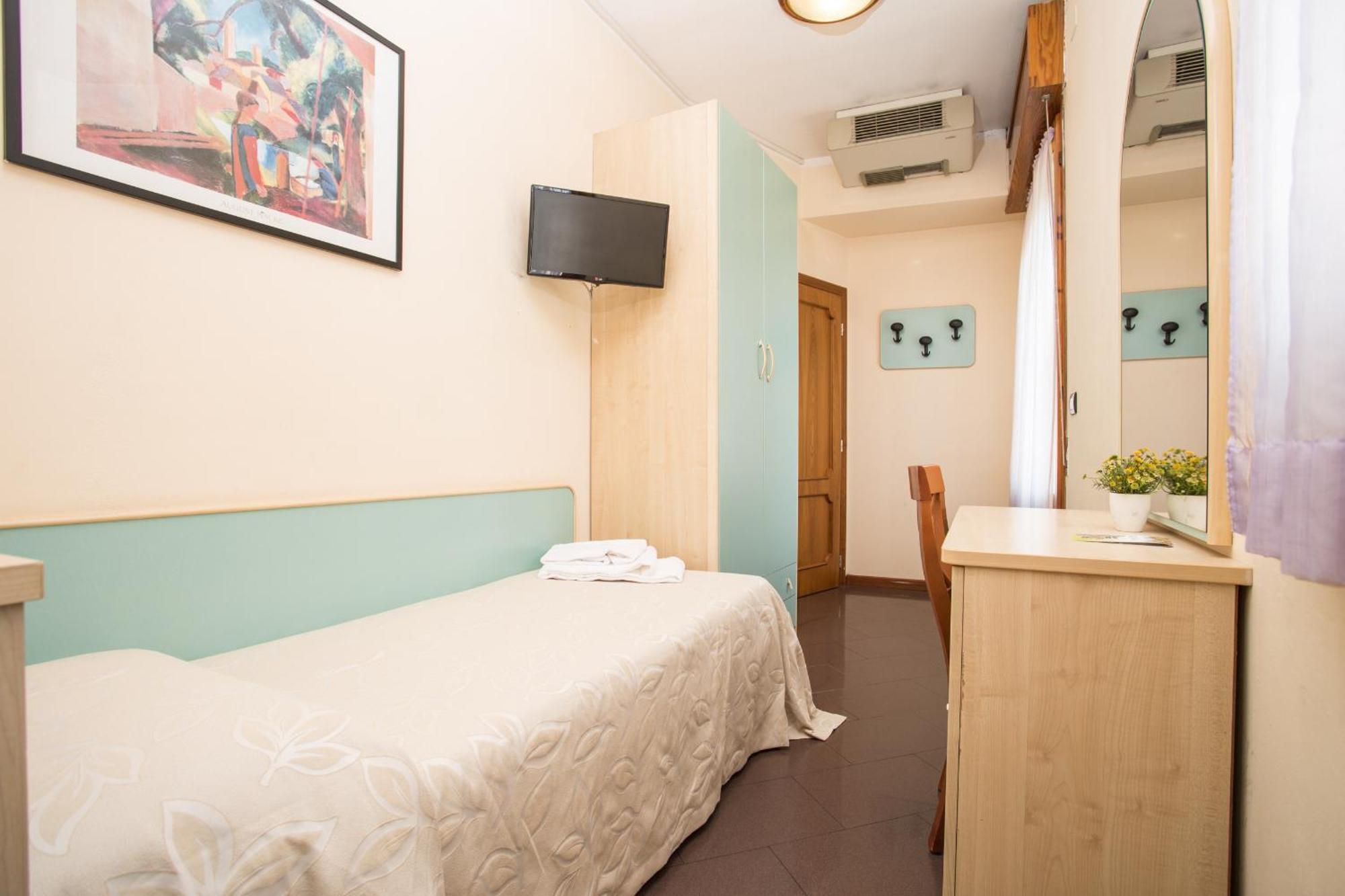 Albergo Ristorante Pozzi Bellaria-Igea Marina Zimmer foto